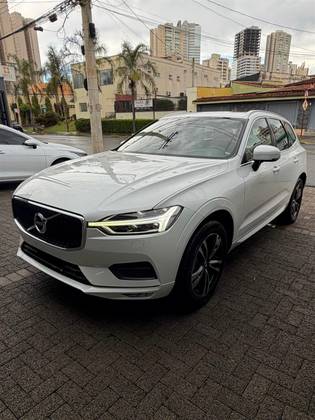 VOLVO XC60 2.0 D5 DIESEL MOMENTUM AWD GEARTRONIC VOLVO XC60 2.0 D5 DIESEL MOMENTUM AWD GEARTRONIC
